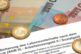 Das Arbeitslosengeld erhalten inzwischen 8,6 Millionen Arbeitslose.