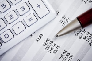 Bilanzierungsgrundsätze werden durch Rechnungslegungsstandards und Gesetze definiert.