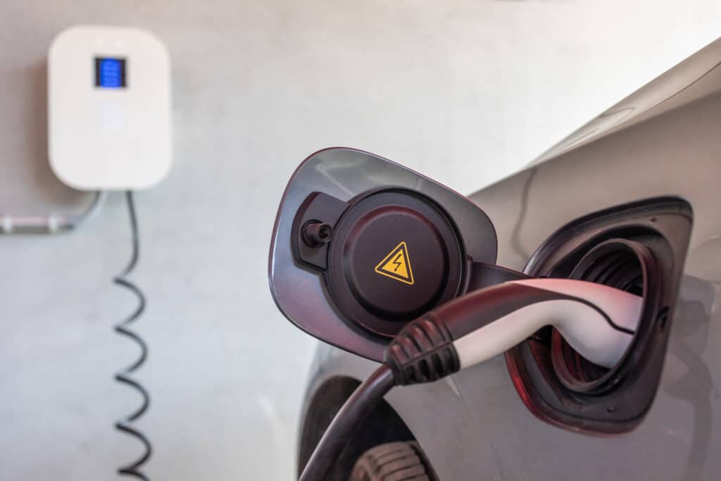 Wallbox-Förderung für Unternehmen: wie die Ladesäule fürs Gewerbe
